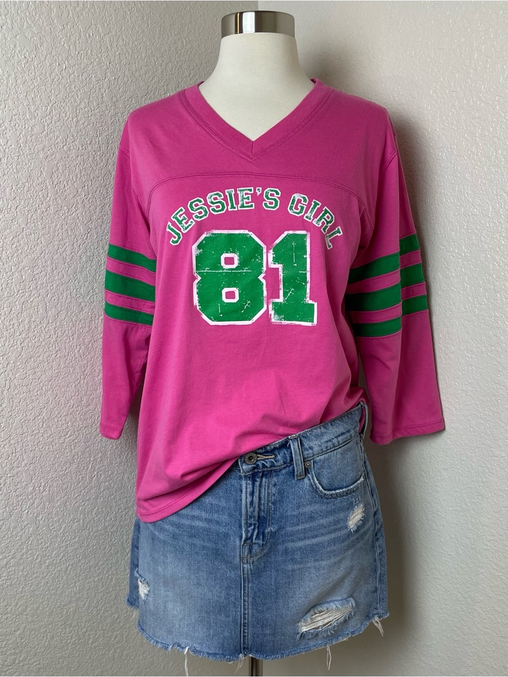 Jessie’s Girl 81 Rick Springfield Varsity Jersey T-Shirt - Pink & Green